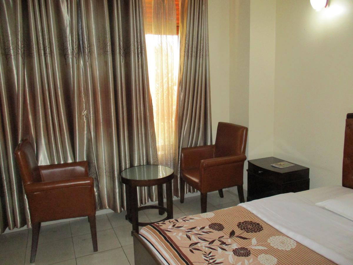 Amaris Hotel Kigali Exterior photo
