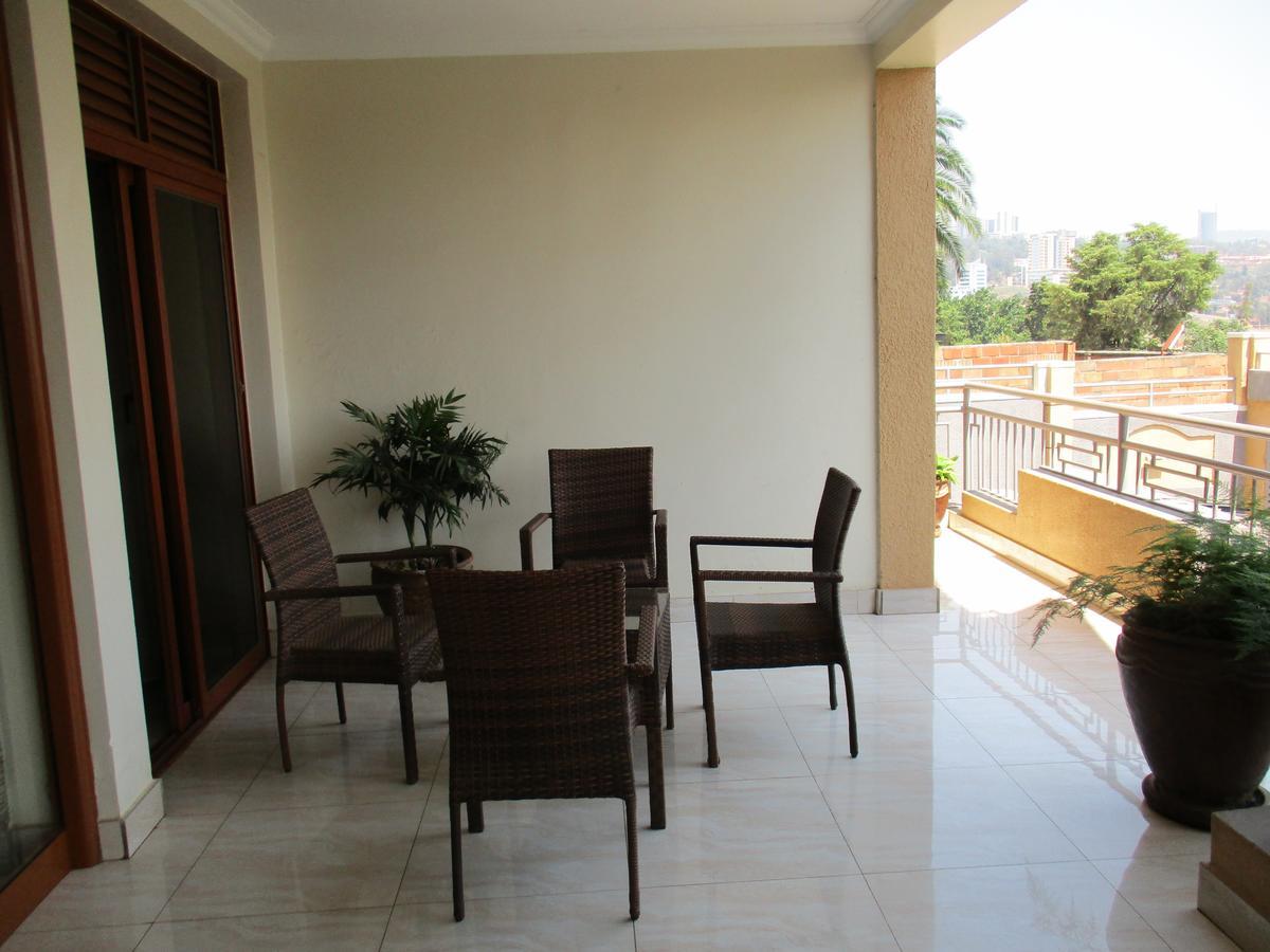 Amaris Hotel Kigali Exterior photo