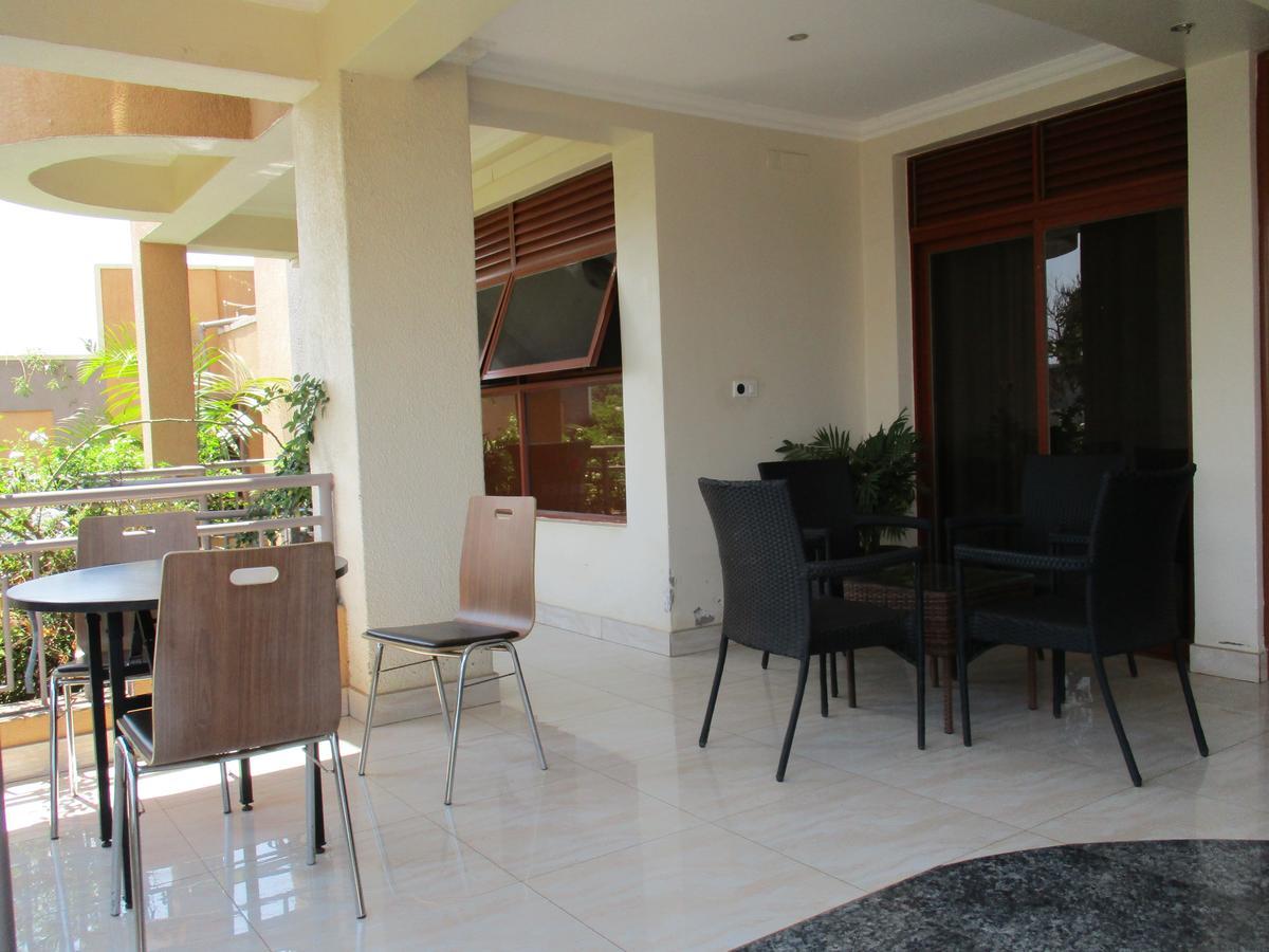 Amaris Hotel Kigali Exterior photo