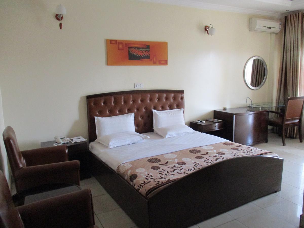 Amaris Hotel Kigali Exterior photo