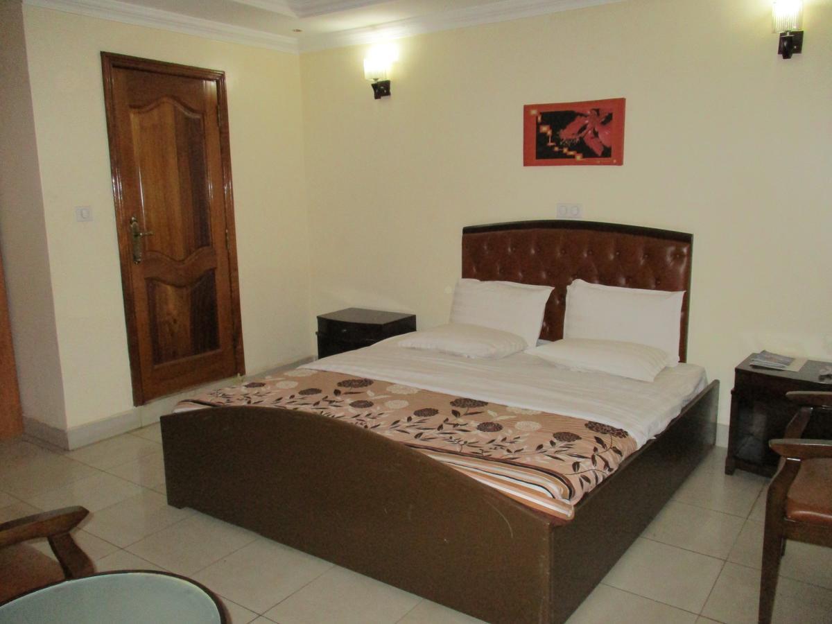 Amaris Hotel Kigali Exterior photo