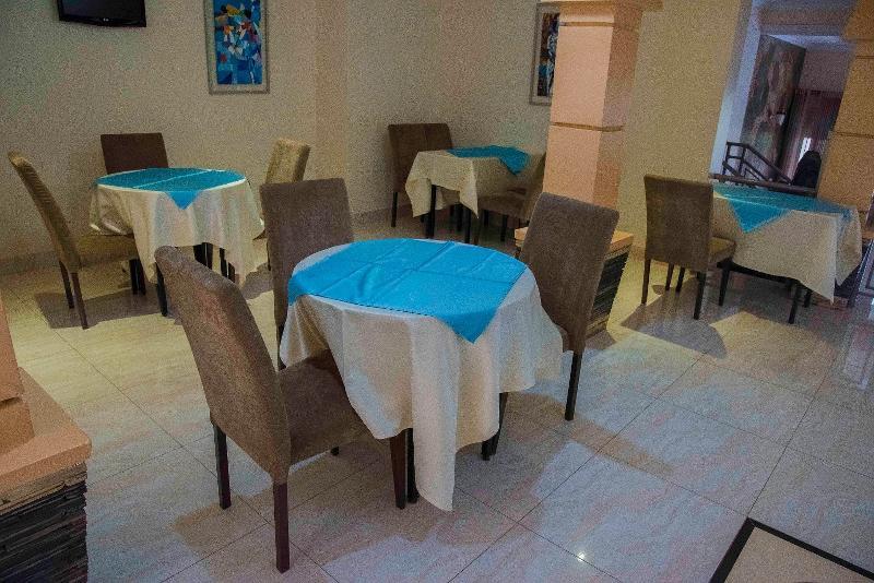 Amaris Hotel Kigali Exterior photo